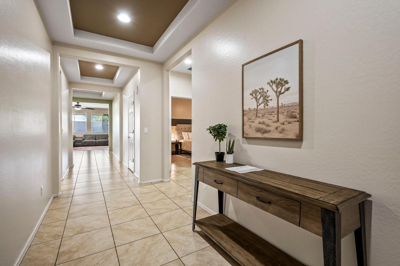 Holiday home With Heated Pool 7 Mi To Downtown! *