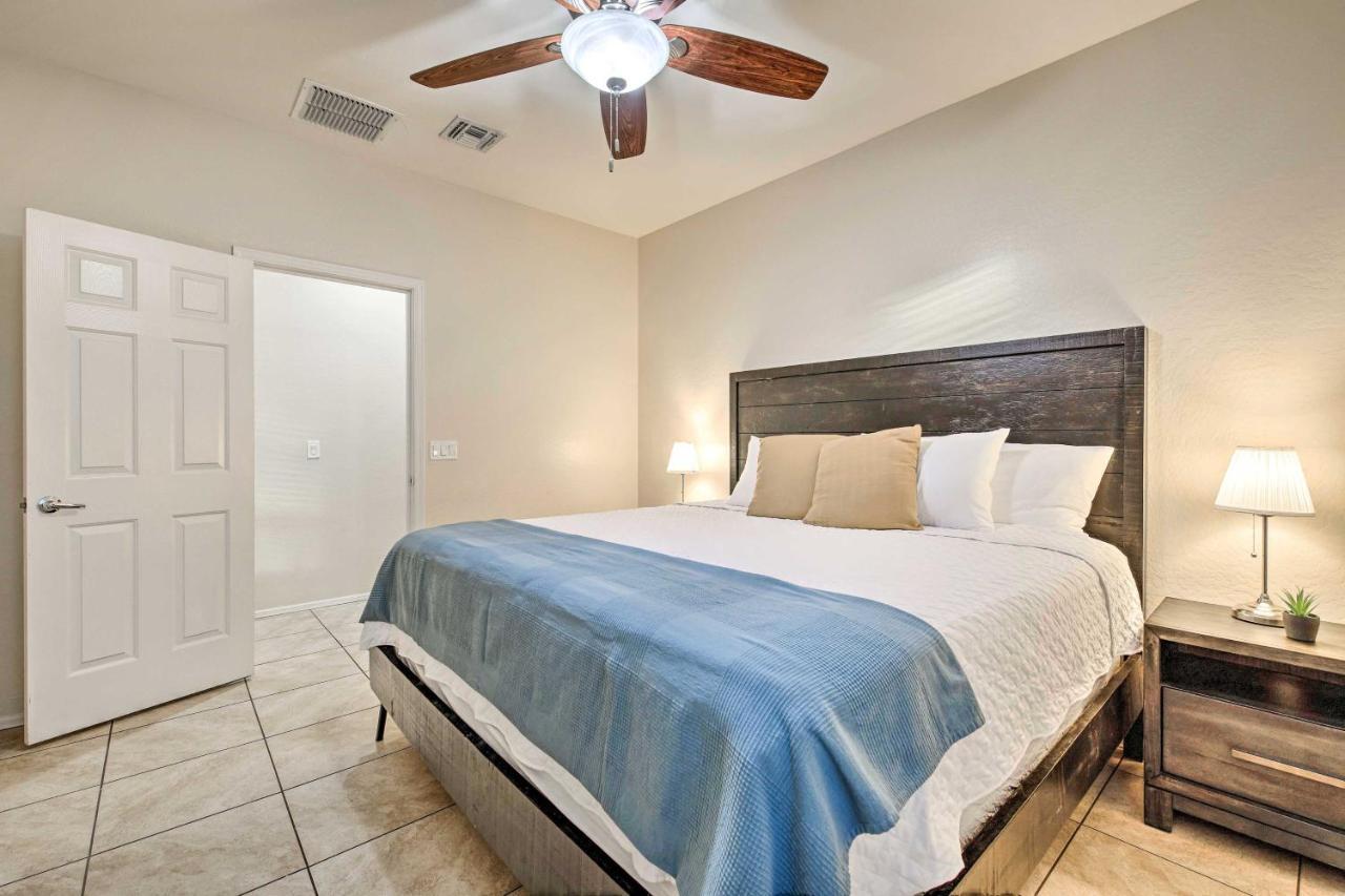 With Heated Pool 7 Mi To Downtown! Holiday home *