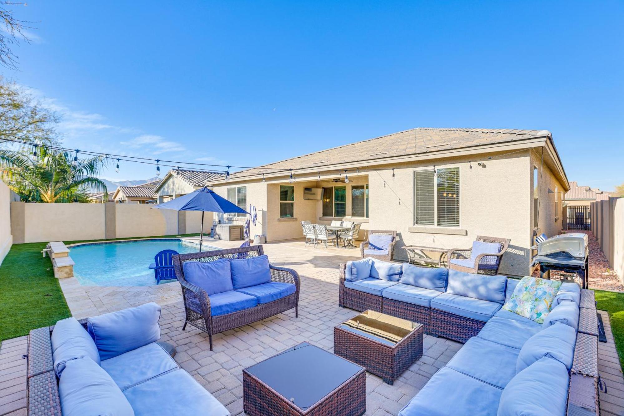 With Heated Pool 7 Mi To Downtown! *